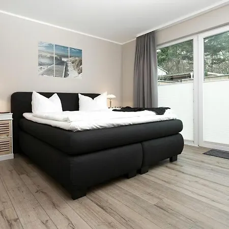 Sunny Island Comfortable Дом отдыха *